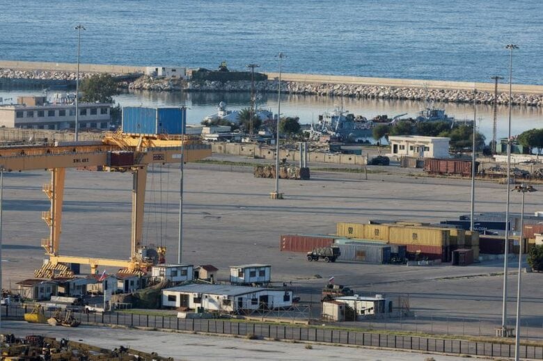 シリア沿岸部のタルトゥースにあるロシア海軍施設。2024年12月、シリアのタルトゥースで撮影。 REUTERS/Umit Bektas