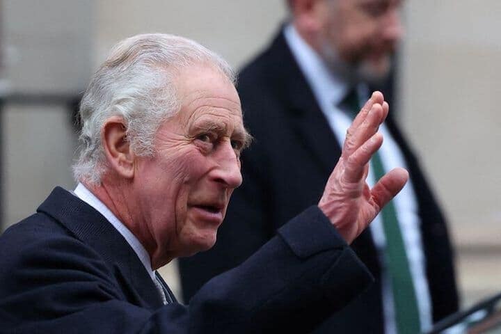 英バッキンガム宮殿は５日、チャールズ国王（７５）ががんと診断されたと発表した。１月撮影（２０２４年　ロイター/Toby Melville）