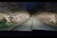 「まさか、あの修道士の幽霊か？」夜の田舎道に謎の男...ドラレコが捉えた衝撃の姿　イギリス