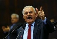 トルコ、クーデター未遂で処分強化　教師など5万人停職に