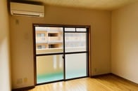 春に上京する大学新入生を直撃する、学費と下宿費のダブルの負担