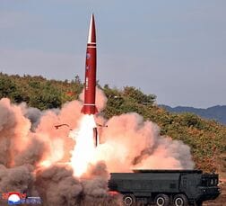 北朝鮮、潜水艦発射型巡航ミサイル2種類の試験を14日実施＝ＫＣＮＡ