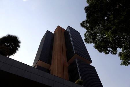 　８月２８日、 ブラジルのルラ大統領は、次期中央銀行総裁にガブリエル・ガリポロ中銀理事（金融政策担当）を指名した。写真はブラジリアのブラジル中銀。２０１６年９月撮影（２０２４年　ロイター/Adriano Machado）