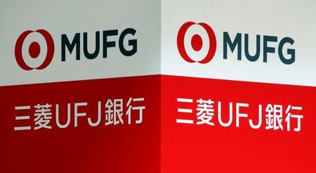 　６月２７日、三菱ＵＦＪフィナンシャル・グループ（ＭＵＦＧ）が開催した株主総会で、亀沢宏規社長が冒頭、グループの銀行・証券で顧客情報を無断で共有した問題で「株主はじめ関係者にご迷惑、ご心配をおかけしていることを深くお詫びする」と述べ、頭を下げた。写真は三菱ＵＦＪ銀行のロゴ。２０１８年４月、都内で撮影（２０２４年　ロイター/Toru Hanai）