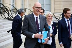 仏国債市場の混乱、ＴＰＩ活用を検討する段階でない＝財務相