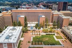 テストの点数が低くても合格？ 米入試における「差別是正措置」、正しいのは大学か政府か