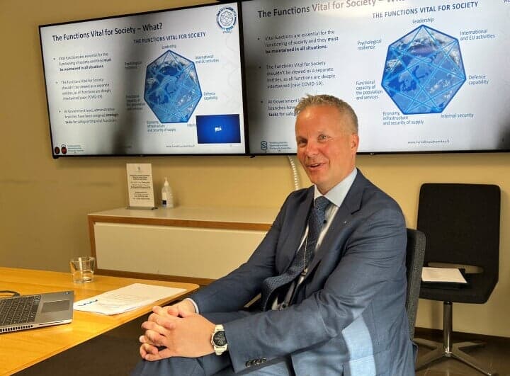 世界一幸せな国フィンランドの国防意識