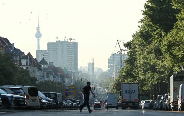 朝のベルリン市内。6月24日、ベルリンで撮影。REUTERS/Fabrizio Bensch
