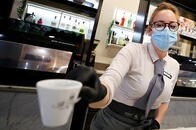 海外におけるコロナ対策違反飲食店の罰金事情──消費者も問われる責任