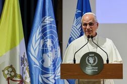 ローマ教皇、飢餓対策より戦争優先と非難　各国に援助訴え