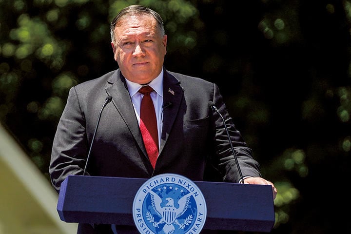 中国国民との連携を目指すと語ったポンペオだが（7月23日）　KENT NISHIMURA-LOS ANGELES TIMES/GETTY IMAGES