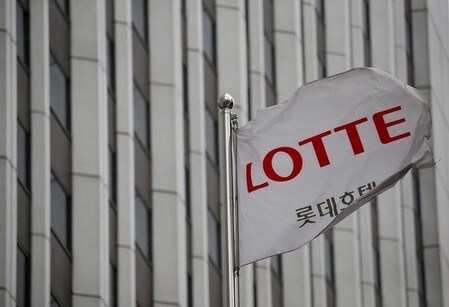 　９月５日、聯合ニュースは韓国検察当局が７日に複合企業ロッテ・グループ創業者の重光武雄（韓国名・辛格浩＝シン・ギョクホ）氏を事情聴取すると報じた。写真はソウルで３月撮影（２０１６年　ロイター／ Kim Hong-Ji）