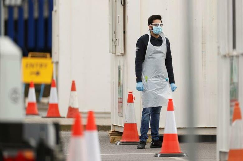 英紙デイリー・テレグラフがによると、英政府が支援して6月に実施した新型コロナウイルスの抗体検査で98.6%の正確性が示されたことを受け、政府は大量の検査キットを無償で配布する計画に着手した。写真はロンドンで4月撮影(2020年　ロイター/John Sibley)