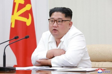 　５月２２日、韓国大統領府の報道官は南北閣僚級会談が５月２５日以降に再開される公算が大きいことを明らかにした。写真は北朝鮮の金正恩朝鮮労働党委員長。朝鮮中央通信（ＫＣＮＡ）が１８日配信（２０１８年　ロイター）