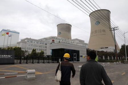 　１０月１２日、中国国家発展改革委員会（ＮＤＲＣ）は、石炭火力発電による電力の価格を完全に自由化すると発表した。写真は遼寧省の火力発電所。９月撮影（２０２１年　ロイター／Tingshu Wang）