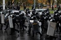 ベラルーシ、反政府デモに戦闘用武器の使用を許可