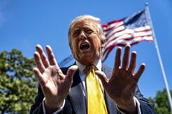 イラン戦争で大暴れするアメリカの隣で、「あの国」が自国の存在感をノーコストで高め続けている