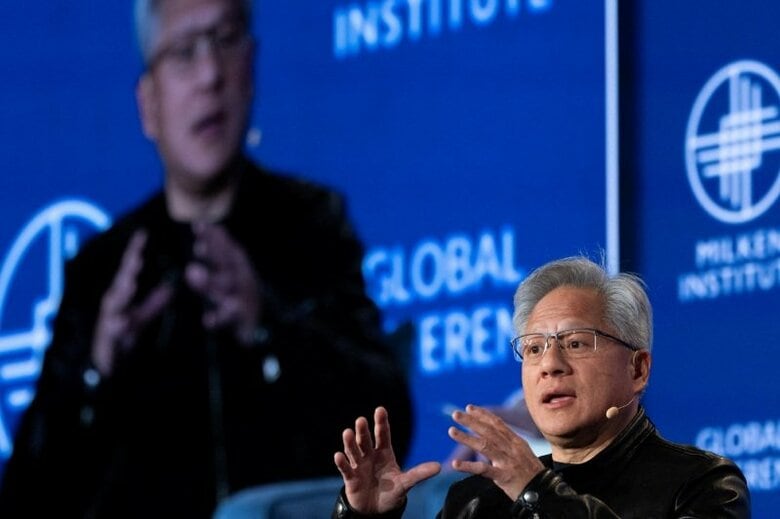 米半導体大手エヌビディアのジェンスン・フアン最高経営責任者（CEO）。5月4日、米ビバリーヒルズで撮影。REUTERS/Mike Blake