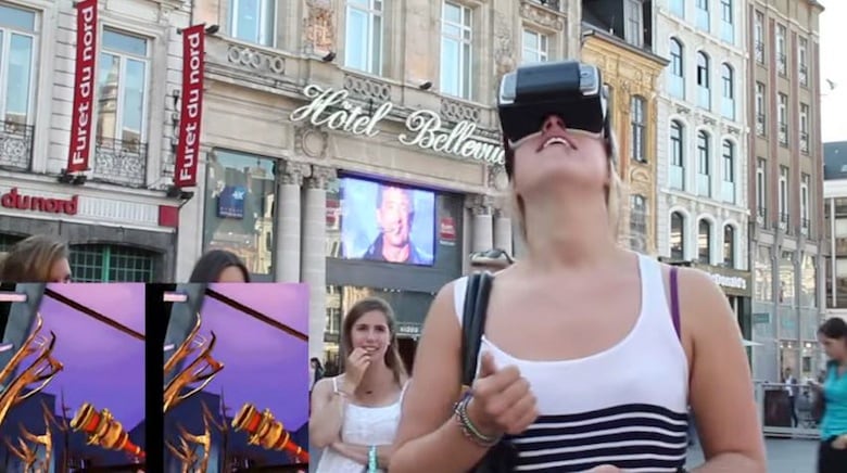 米国のVRアダルトコンテンツ市場は、急拡大しそうだ。(写真はVRヘッドセットを試す人々 YouTube から）