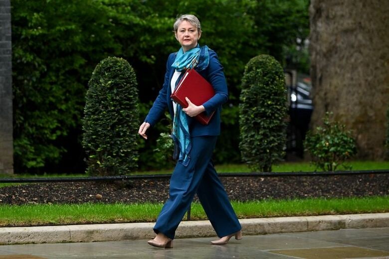 クーパー英外相。5月19日、ロンドンで撮影。 REUTERS/Jaimi Joy