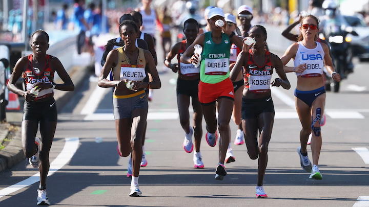 シューズが勝敗を左右する（8月7日、女子マラソン）　Kim Hong-Ji-REUTERS