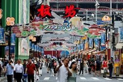 中国、消費刺激へ初の5カ年計画　30年に小売り60兆元目標