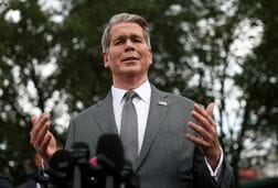再送-米国債買い入れ拡大でドル先安観、「急場しのぎ」　ツイストオペほうふつとの声
