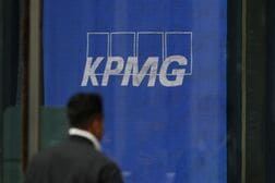 ＫＰＭＧ豪法人、会長と監査パートナーら辞任　顧客情報流用問題で