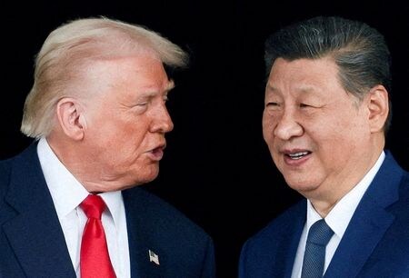 写真はトランプ米大統領と中国の習近平国家主席。韓国・釜山で2025年10月撮影。REUTERS/Evelyn Hockstein/File Photo