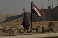 【画像】エジプトの末期王朝時代の巨大な墓、金箔工芸品と共に発見