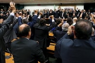 ブラジル最大政党が連立解消、ルセフ大統領の政権運営に危機