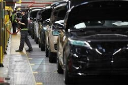 英新車販売、7月は前年比12％増　19年以来の高水準＝業界団体