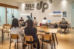 【韓国、辞めても月100万ウォン給付へ】20代就業者20万人減　若者だけが取り残される「雇用格差」