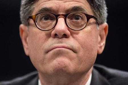 　５月２６日、Ｇ７財務相・中央銀行総裁会議で、米国が欧州に対し、ギリシャをめぐり圧力をかける公算が大きい。写真はルー米財務長官。ワシントンで３月撮影（２０１５年　ロイター／Joshua Roberts）