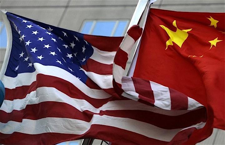 米中貿易戦争が両国に大きな損失をもたらしていることがエコノミストの調査などで明らかとなった。写真は2010年2月撮影（2018年　ロイター/Jason Lee）