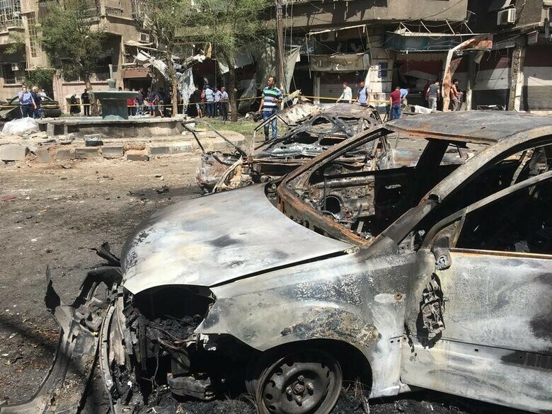 ７月２日、シリア外務省によると、首都ダマスカスで自動車に仕掛けられた爆弾が爆発し、２０人が死亡、多数の負傷者が出た。ダマスカスでの爆弾攻撃は、自爆攻撃が相次いだ３月以来となる（２０１７年　ロイター／Firas Makdesi）