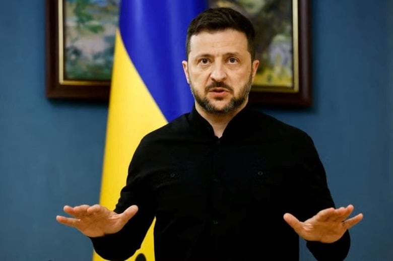 ウクライナのゼレンスキー大統領は６月８日、ロシアとの捕虜交換を進めると表明した。５月１９日、キーウで撮影（２０２５年　ロイター/Thomas Peter）