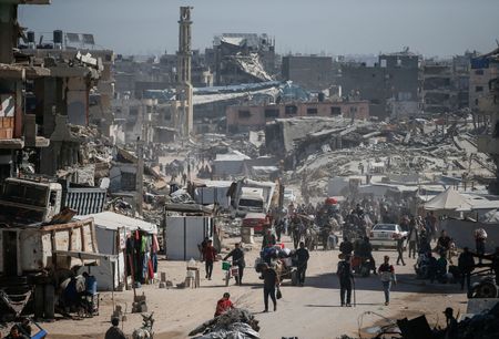 　在リビア米国大使館は１８日、米政府がパレスチナ自治区ガザの住民をリビアに移住させる計画を進めているとの一部報道を否定した。写真はイスラエルの空爆で破壊されたガザ北部の街。１６日撮影（２０２５年　ロイター/Mahmoud Issa）