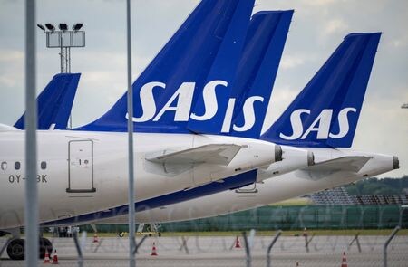 　７月５日、北欧の航空会社ＳＡＳは、米国で連邦破産法１１条の適用を申請したと明らかにした。写真はコペンハーゲン空港で７月４日撮影。提供写真（２０２２年　ロイター/TT News Agency/Johan Nilsson）