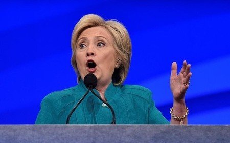 　７月２０日、米大統領選の民主党候補指名が確定したヒラリー・クリントン前国務長官は、２２日にも副大統領候補を発表する見通し。写真はラスベガスで１９日撮影（２０１６年　ロイター/David Becker）