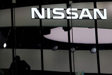 　関係筋によると、日産自動車が三菱ＵＦＪ銀行、三井住友銀行、みずほ銀行と日本政策投資銀行に計５０００億円規模のコミットメントライン（融資枠）の設定を要請した。写真は２０１９年２月、都内のショールームで撮影（２０２０年　ロイター／Kim Kyung-hoon）