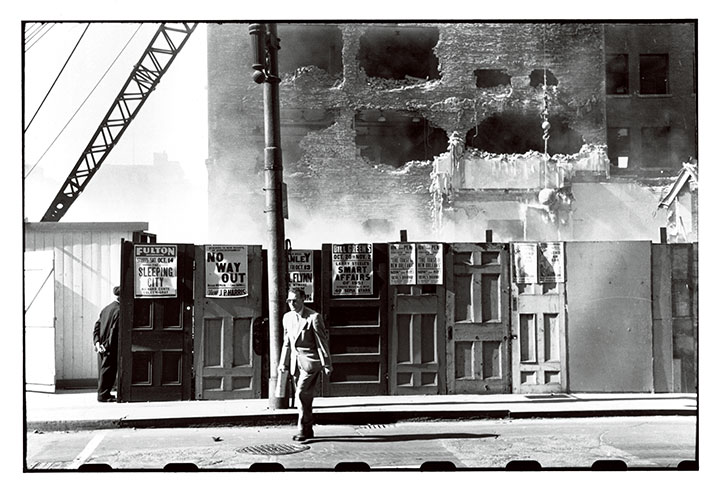 1950年代のピッツバーグ再開発の中心地、ゲートウェイ・センターで取り壊される建物