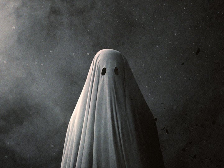 幽霊の衣装はシーツに2つののぞき穴を開けたもの　(c) 2017 SCARED SHEETLESS, LLC. ALL RIGHTS RESERVED.