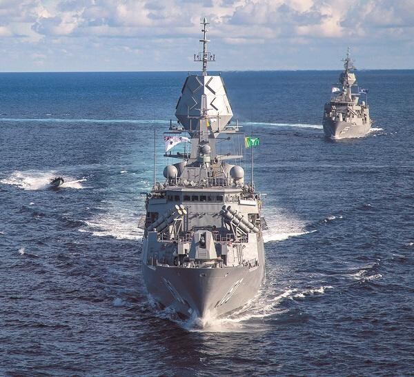 オーストラリアは国防費を大幅に増やしている　ERNESTO SNACHEZｰROYAL AUSTRALIAN NAVY