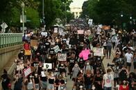 米首都ワシントンDC､黒人暴行死で最大規模のデモ　全米各地の暴動は沈静化