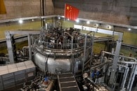 中国の核融合実験装置（人工太陽）で太陽の約７倍にあたる１億度を達成