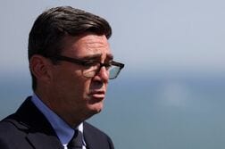 英首相、熱波と干ばつに関する緊急会議を主宰へ