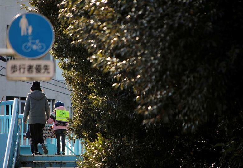 新型コロナウイルスの感染拡大と経済活動の縮小に対応し、政府・与党内で新たな経済対策に向けた動きが加速している。写真は都内で2月撮影（2020年　ロイター／Issei Kato）