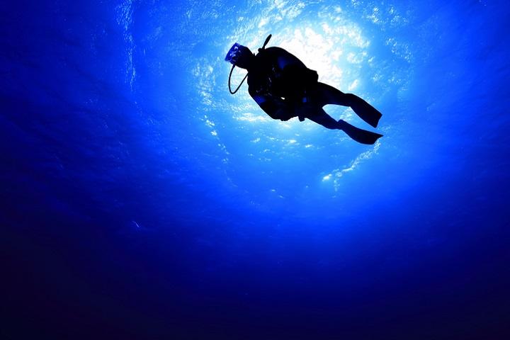 イメージ　7maru-iStock