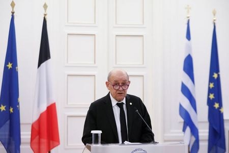 インドネシアを訪問中のルドリアン仏外相（写真）は２４日、フランスが来年に欧州連合（ＥＵ）議長国に就任すればインド太平洋地域が優先事項になると記者会見で述べた。アテネで１９日撮影（２０２１年　ロイター／COSTAS BALTAS）